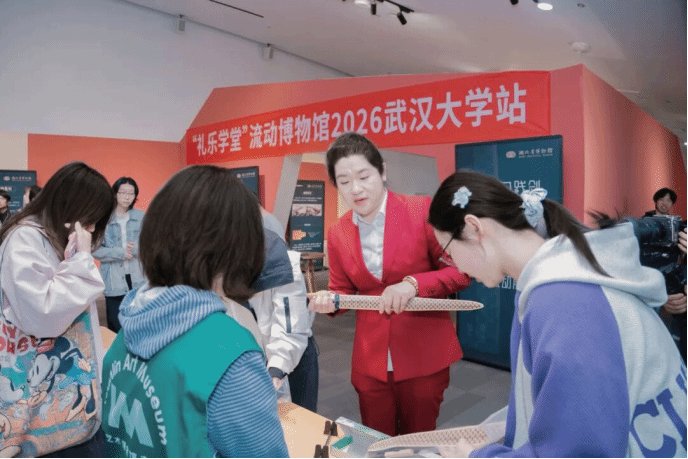 通过馆校协同