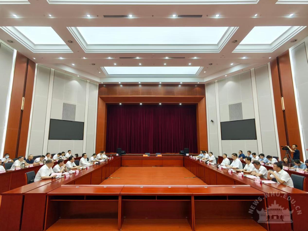 市政府副市长胡安元
