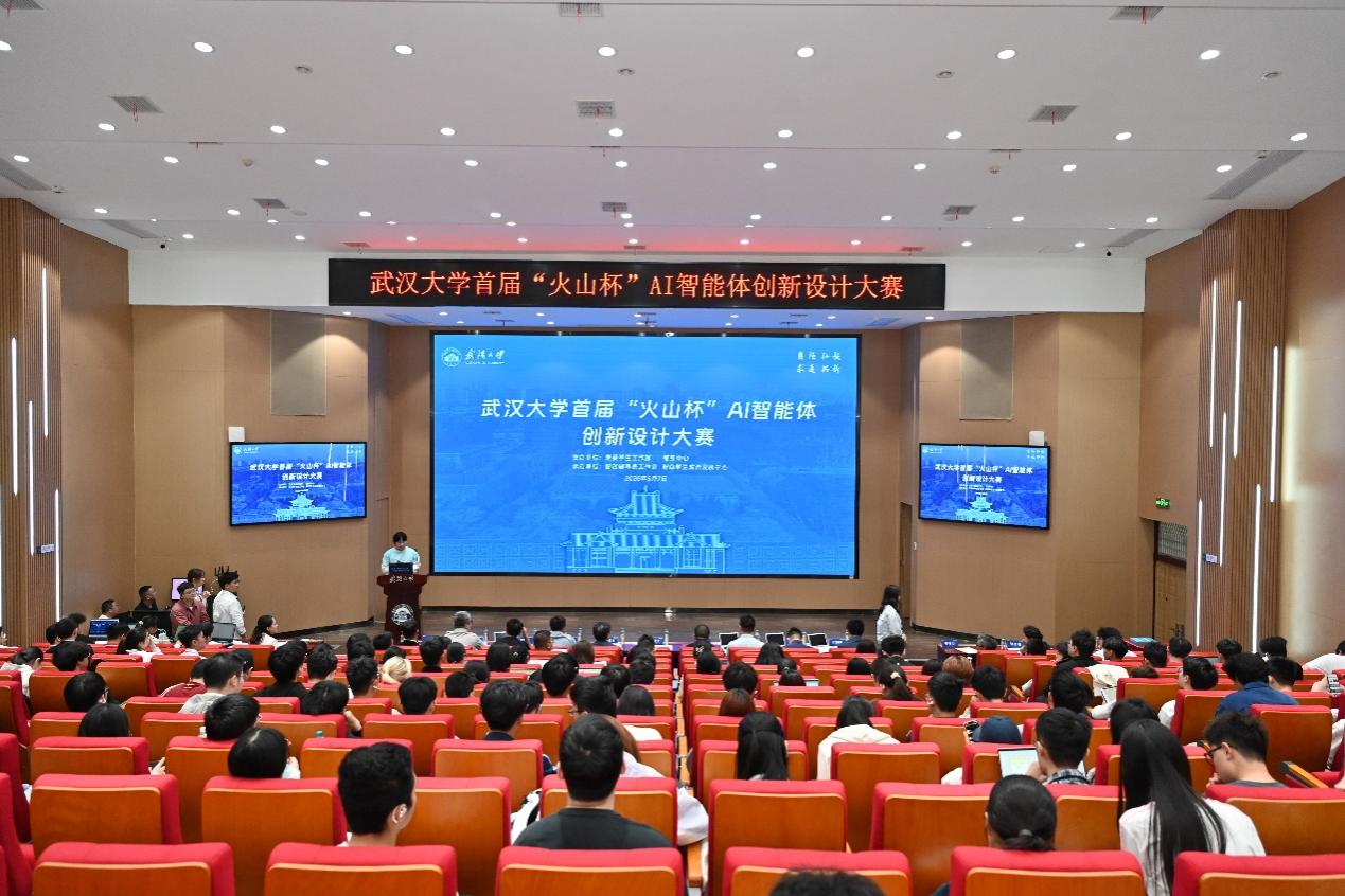 一般来说副校长朱德友出席活动