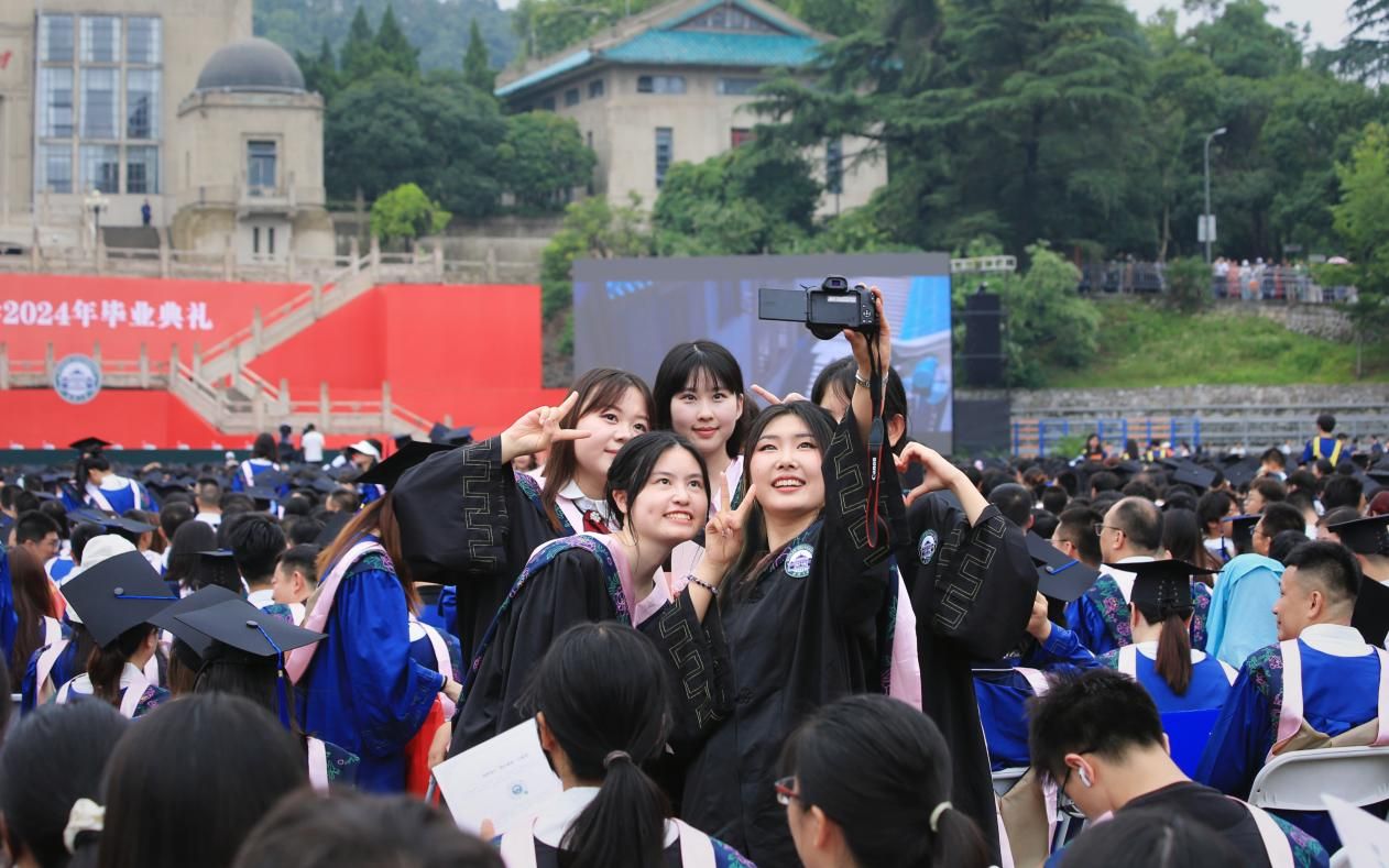 在拨穗过程中